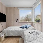 Ferienhaus Gorgeous In With Sauna *