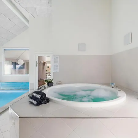 Gorgeous In With Sauna Hébergement de vacances *