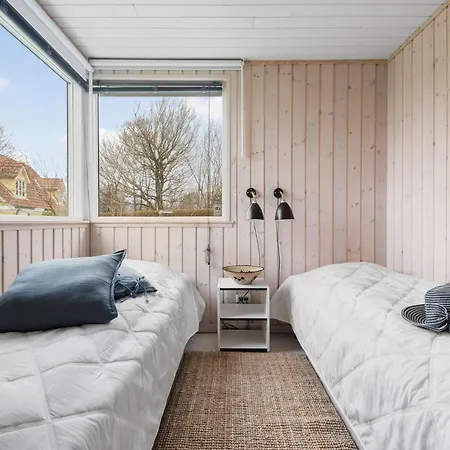 Ferienhaus Lovely In With Kitchen